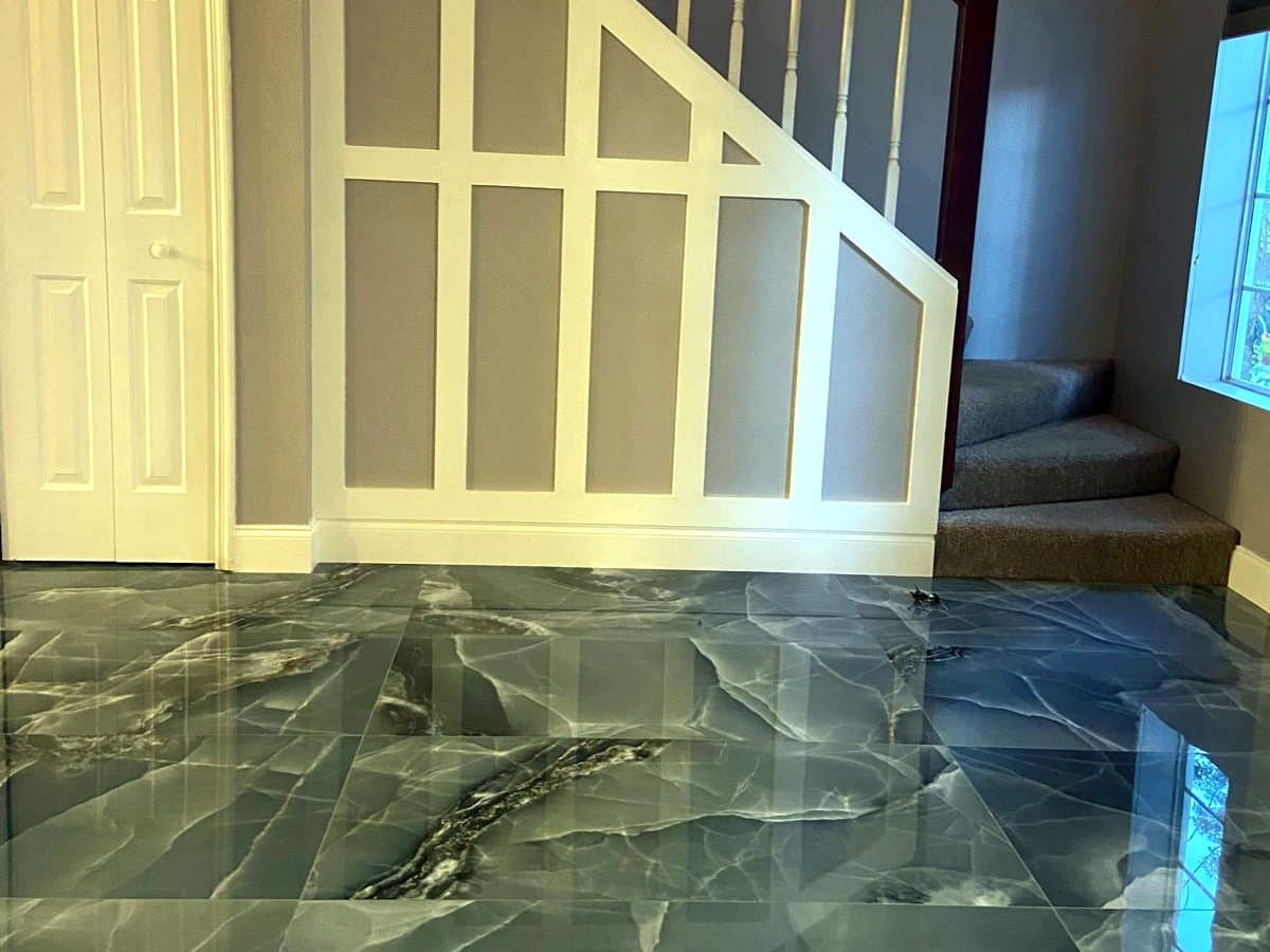 Marble-look stairs: Marble-look tile on stairs, photo 2